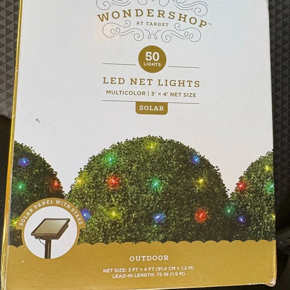 WONDERSHOP NWT 50ct led net lights -multicolor -3x4 -SOLAR